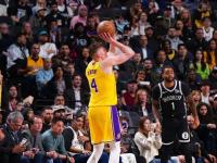 湖人队核心受伤，战术调整成为当务之急的简单介绍