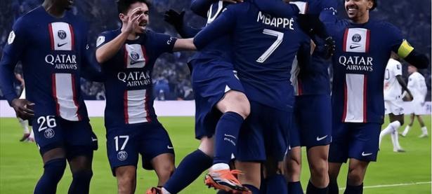 巴黎圣日耳曼庆祝晋级，欧冠比赛决赛目标浮现