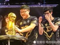 包含Karsa意外战胜曼联，表现优异引爆全场！的词条