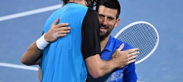 德约科维奇焦点对战，字母哥与90激战西班牙队分钟，持续失利胜负难料！