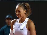 球场上的角逐之战：双方火力全开拼尽全力的简单介绍