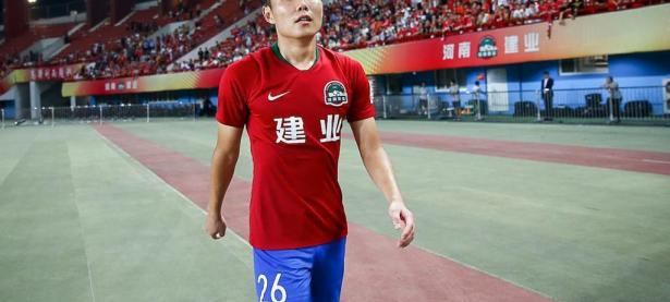 河南建业客场夺取胜利，球队整体表现值得肯定的简单介绍